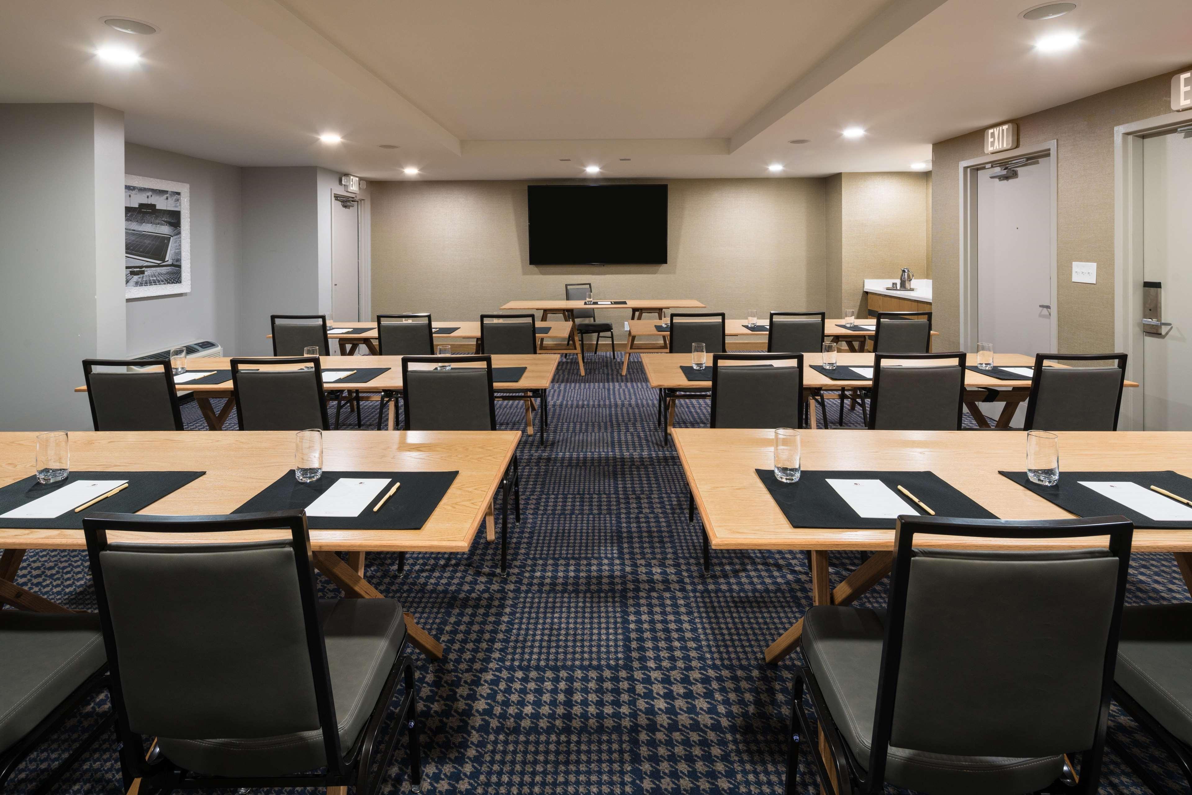 Doubletree By Hilton Гейнсвил Екстериор снимка