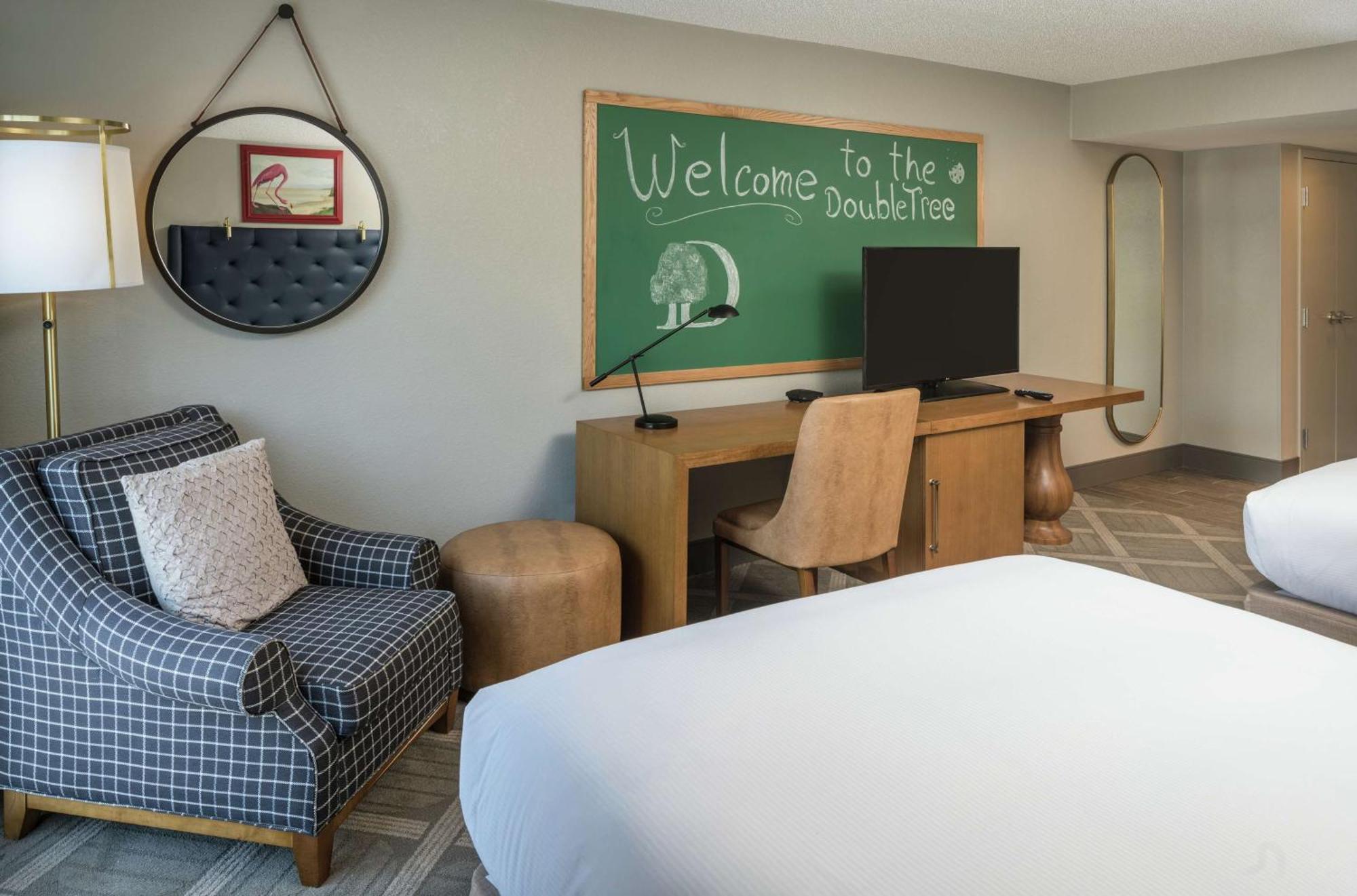 Doubletree By Hilton Гейнсвил Екстериор снимка